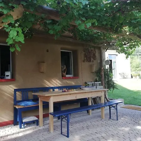 بيت للعطل Old Shepherd's House *